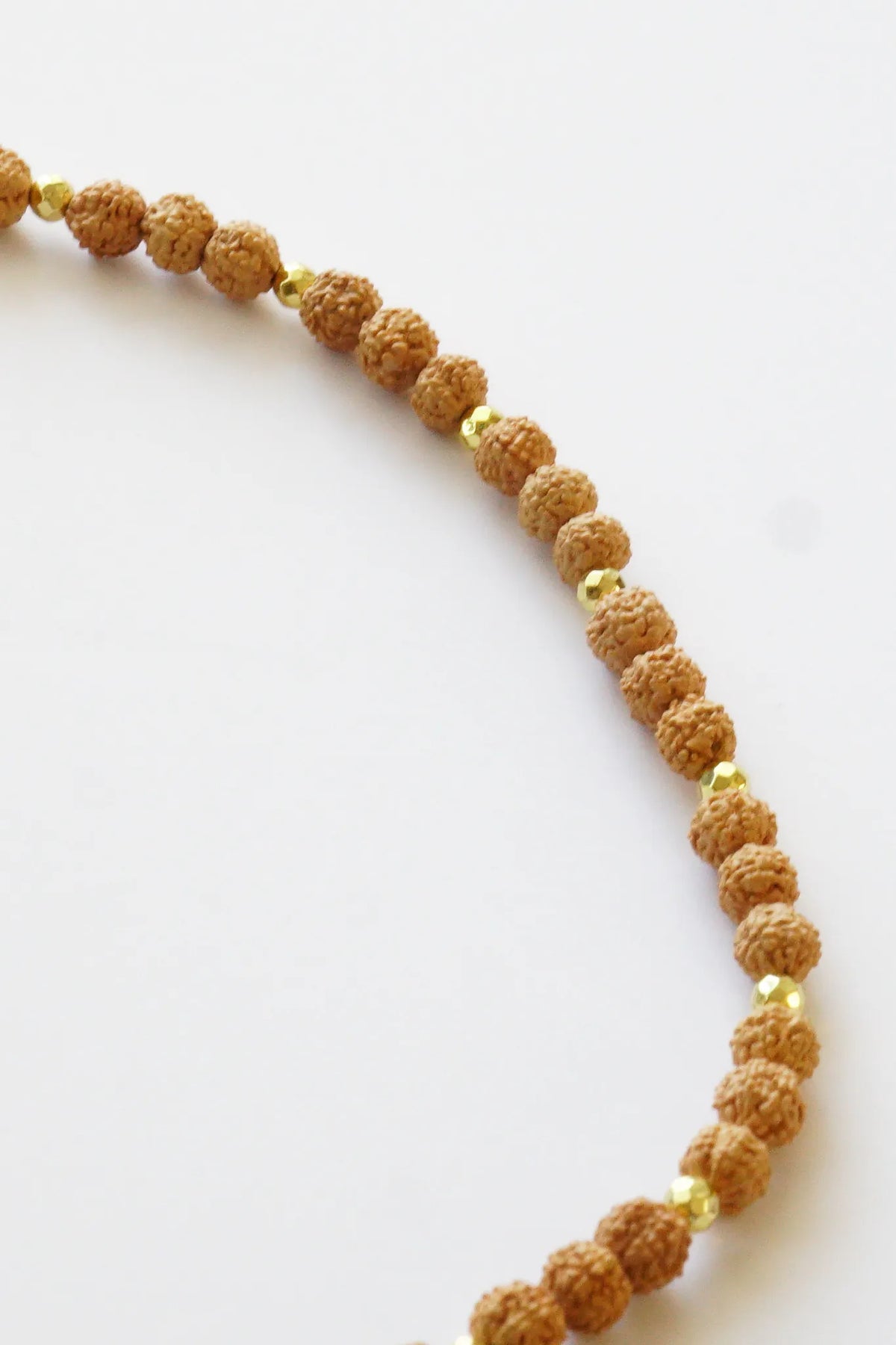 Rudraksha Doğal Taş Kolye (Manevi Koruma ve Meditasyon)