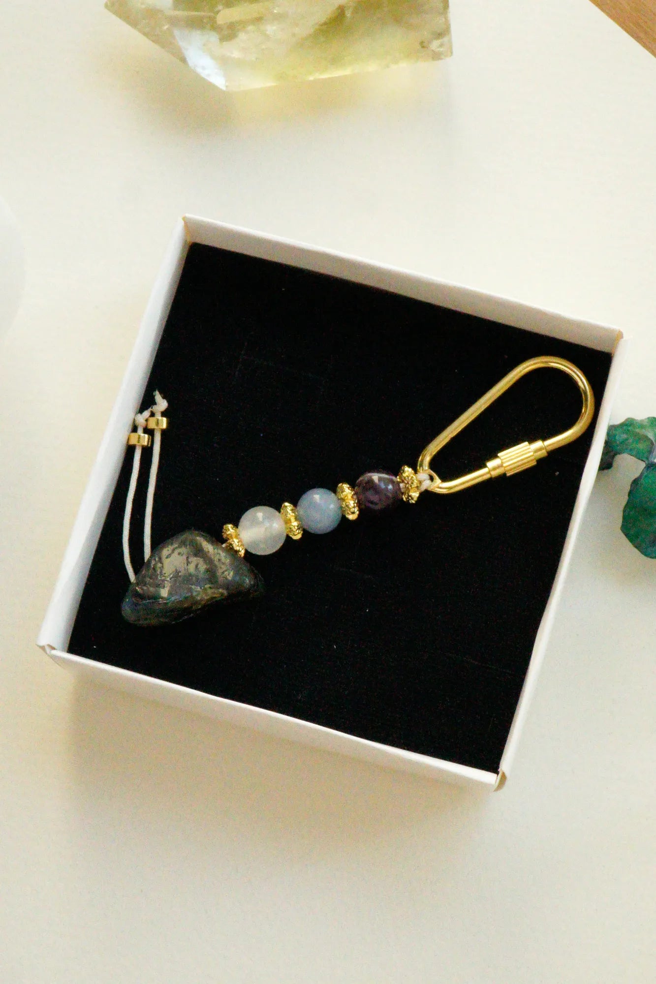 Ruhsal Korunma Anahtarlığı / Selenit – Ametist – Melek Taşı