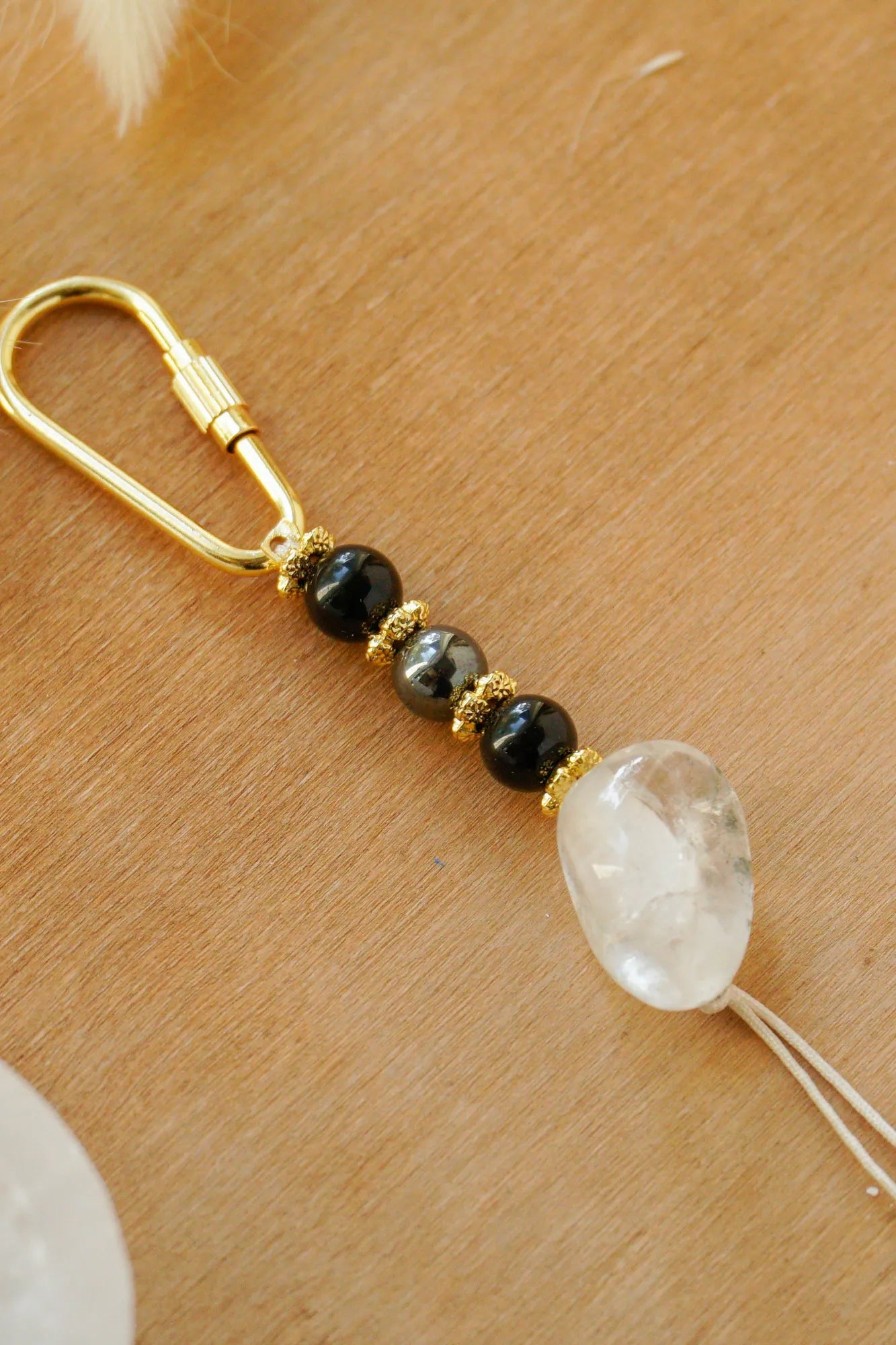 Koruyucu Kalkan Anahtarlık / Kristal Kuvars – Hematit – Oniks