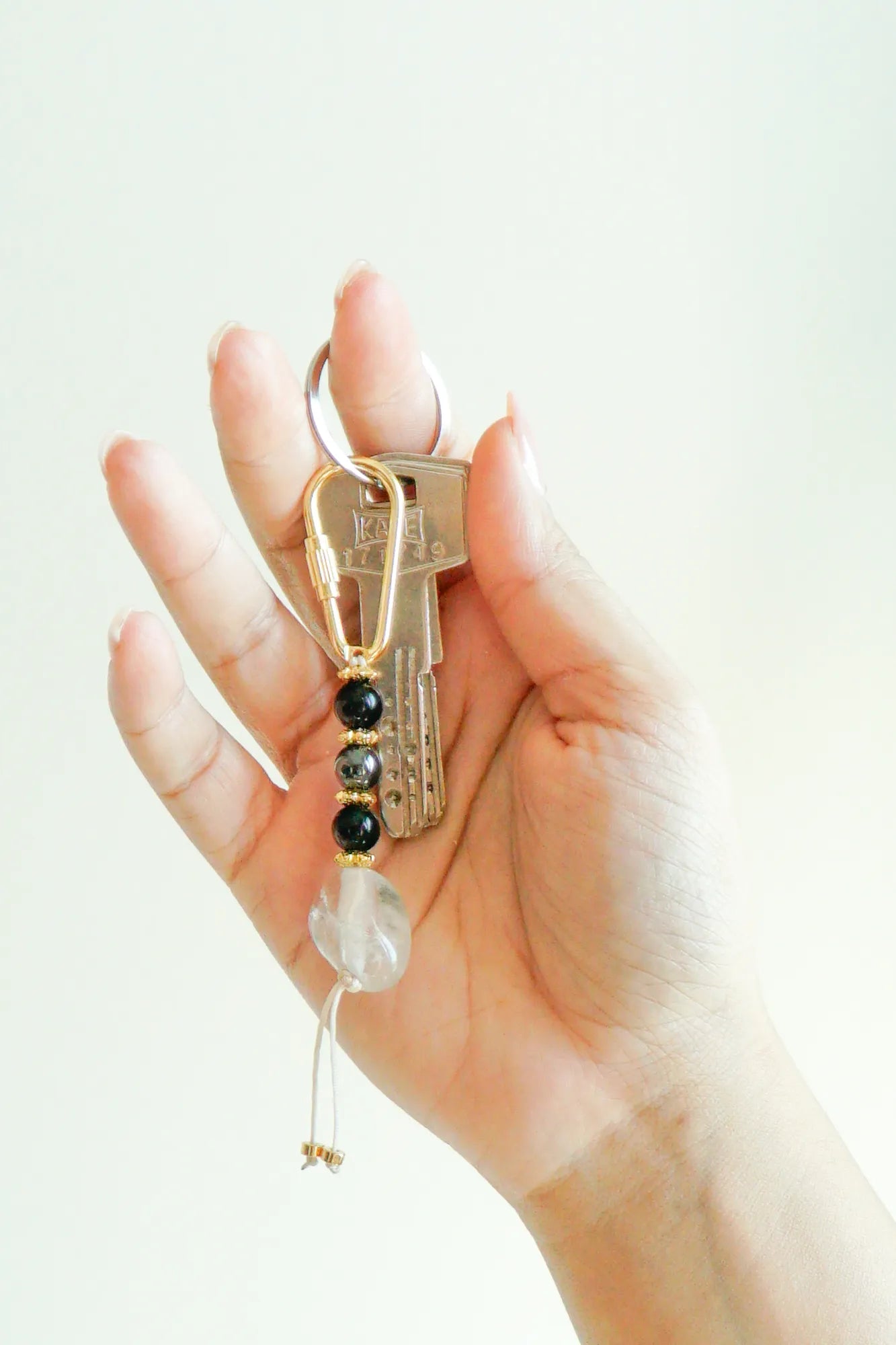 Koruyucu Kalkan Anahtarlık / Kristal Kuvars – Hematit – Oniks