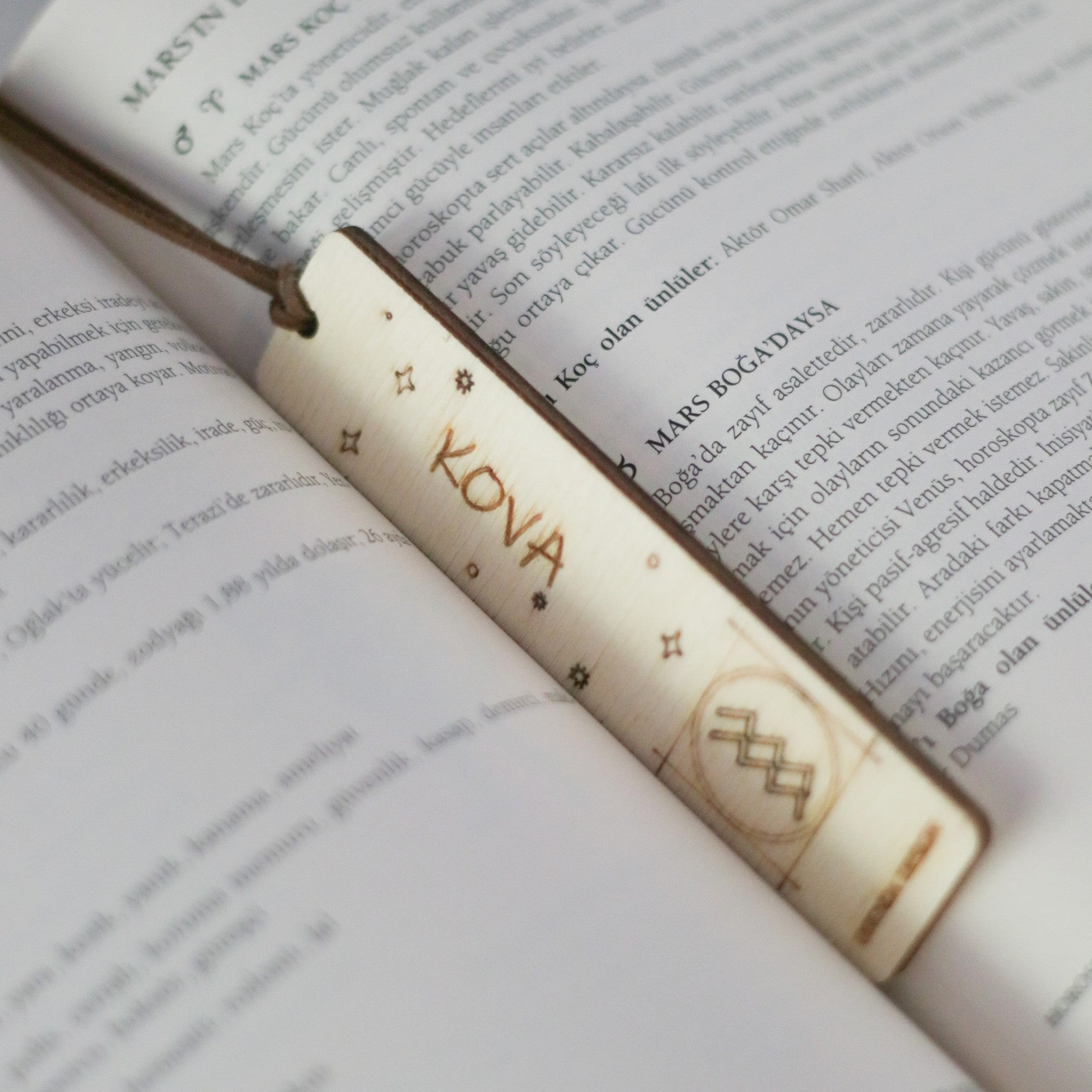 12 Burç Kitap Ayracı