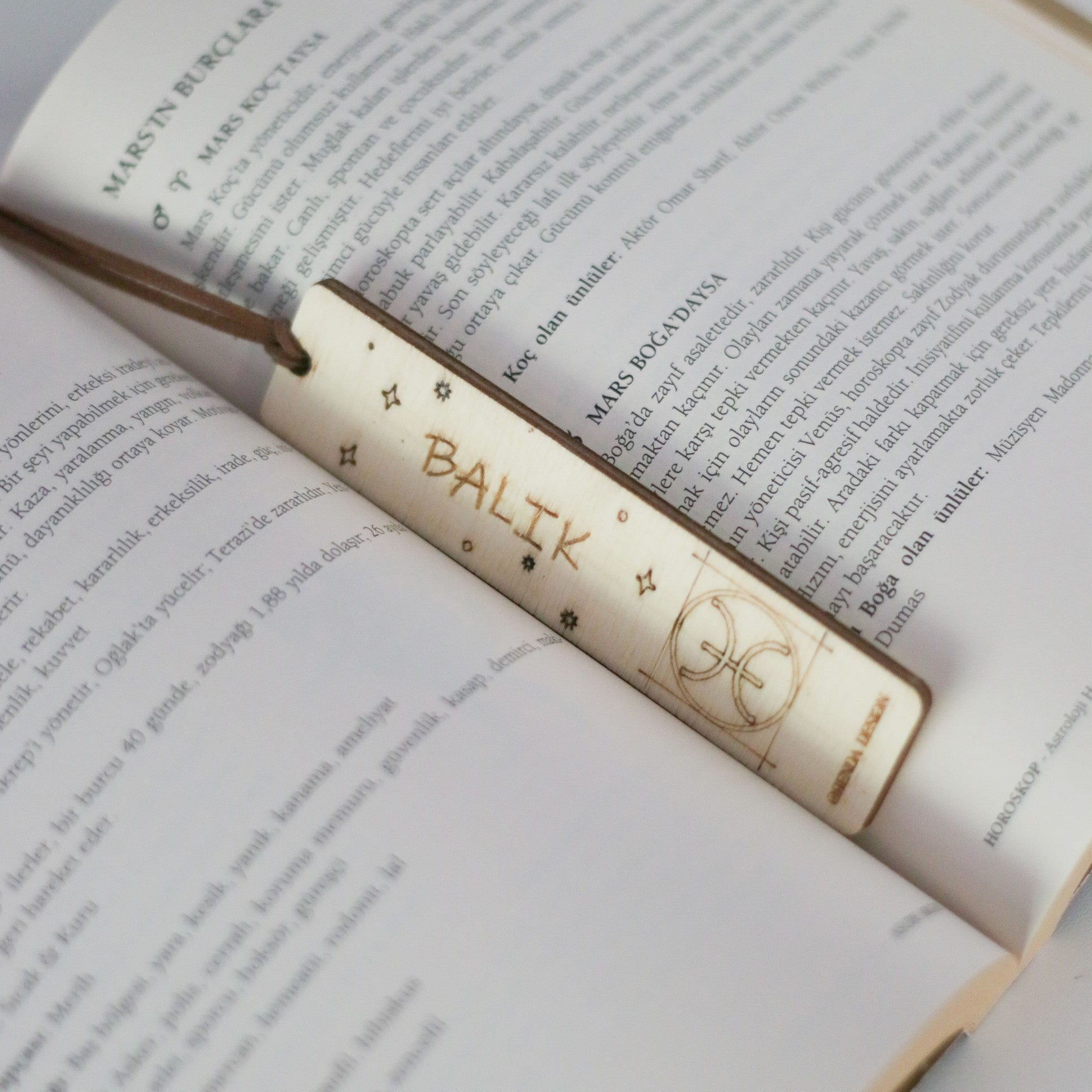 12 Burç Kitap Ayracı