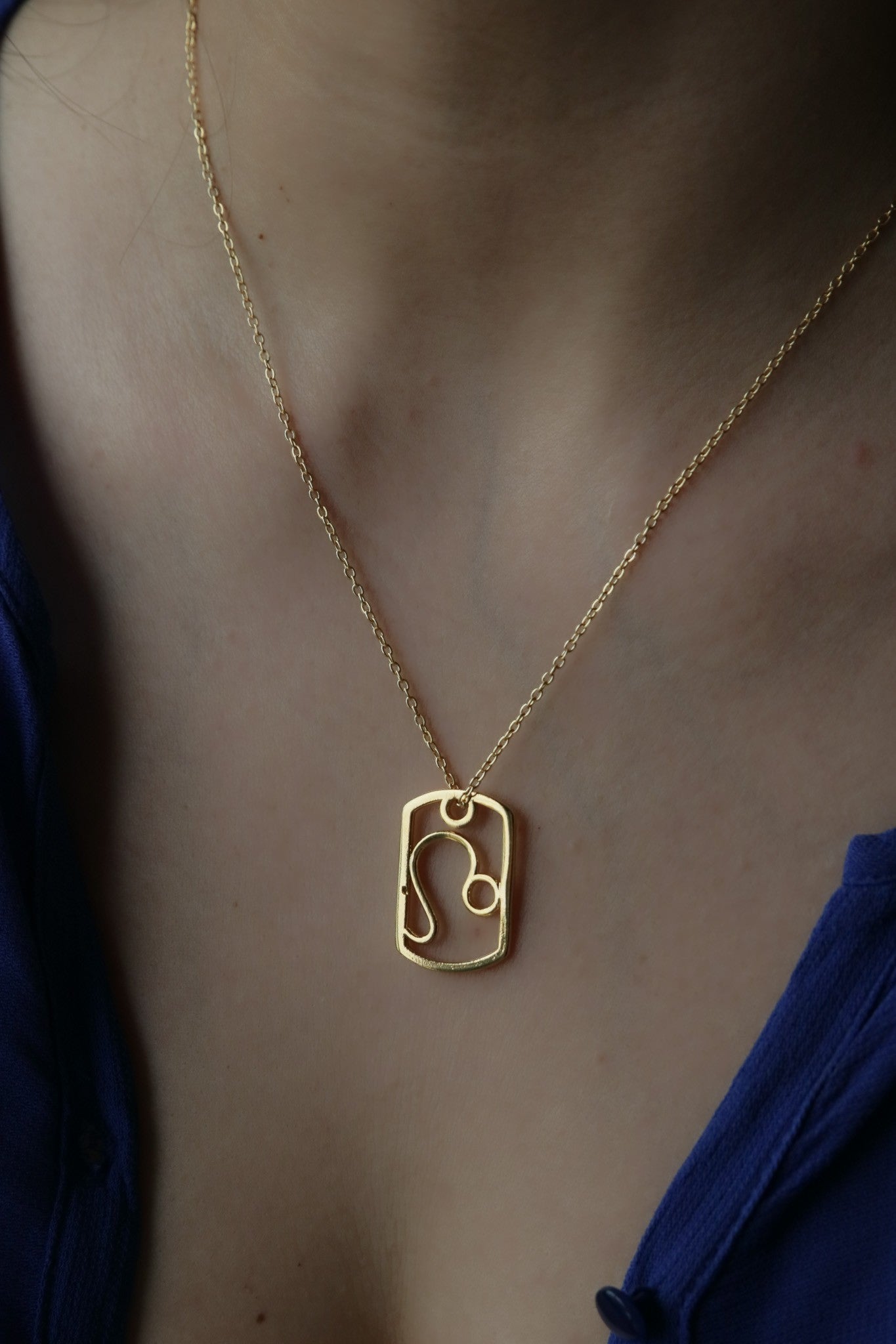 Leo Necklace- Gold Model 1