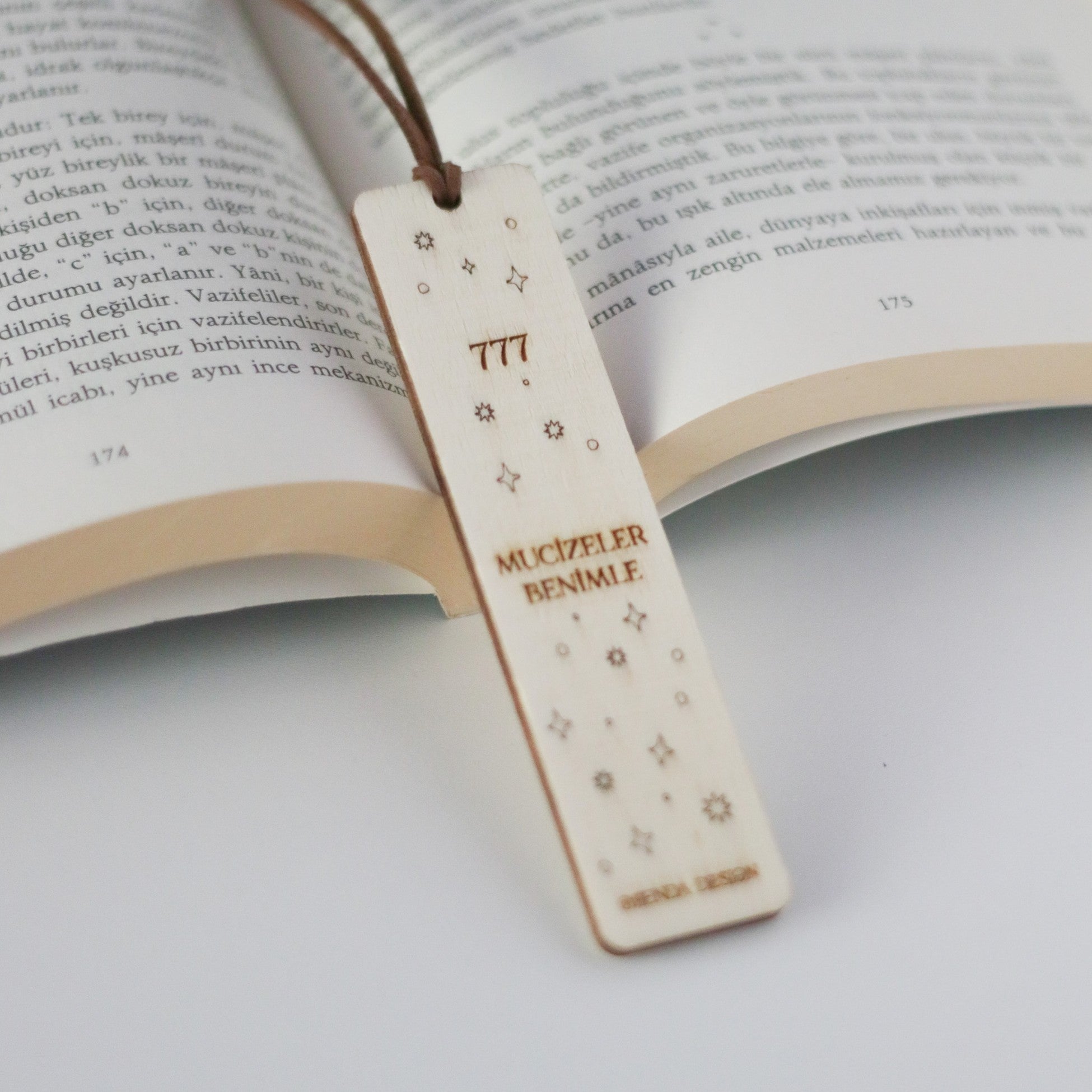 777 Mucizeler Benimle Sekans Kitap Ayracı
