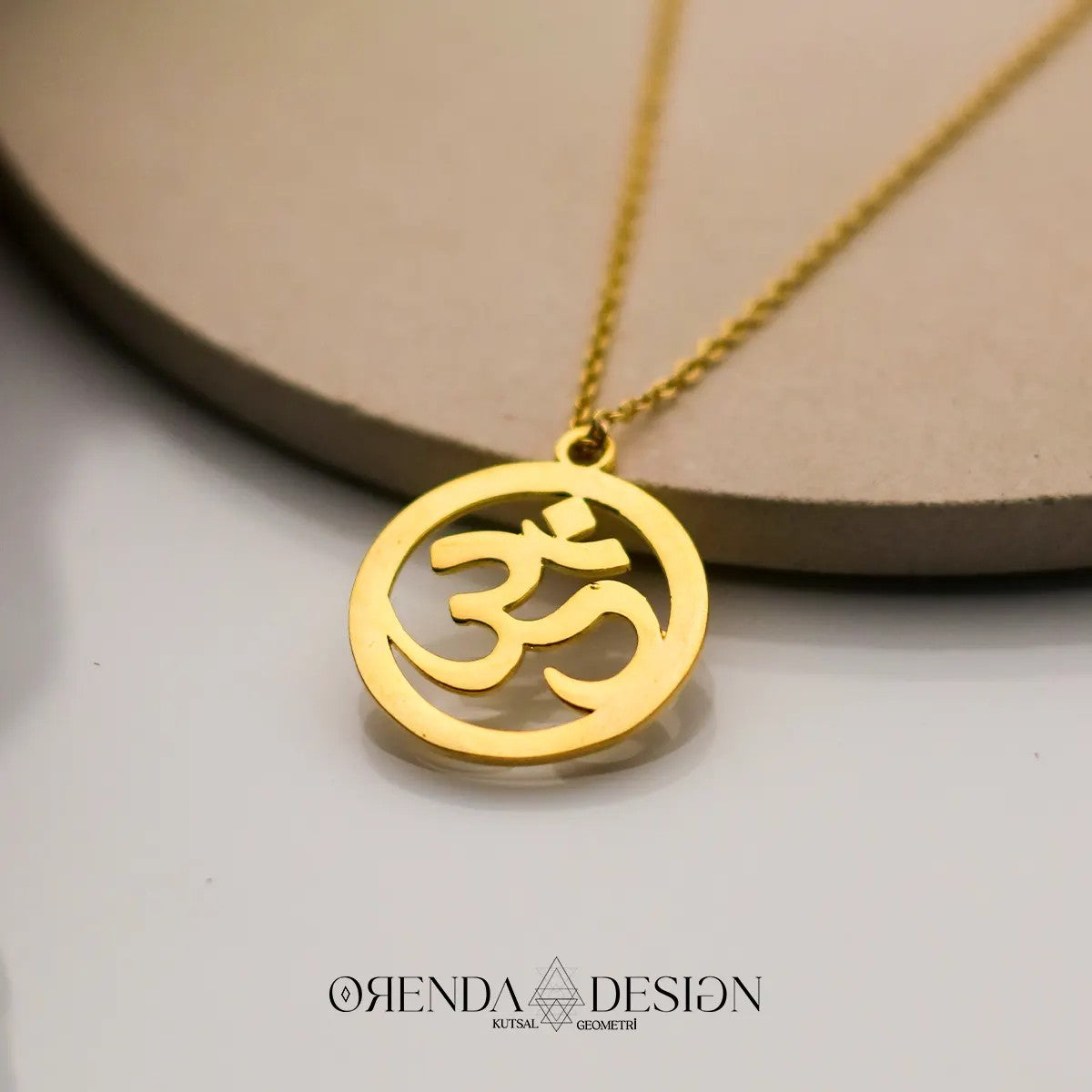 OM (AUM) Kolye - Gold