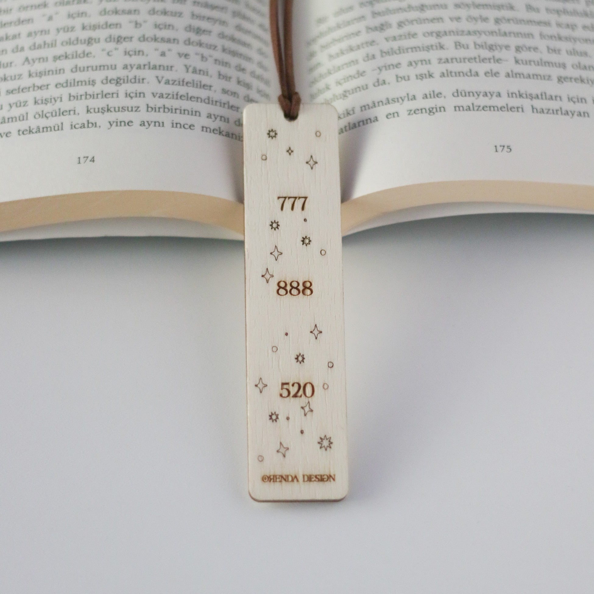 777 - 888 - 520 Sekans Kitap Ayracı