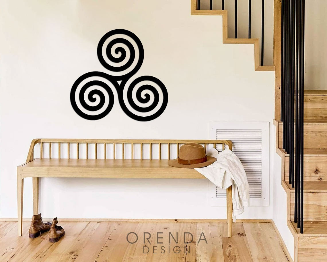 TRISKELION Table Wood - Black 