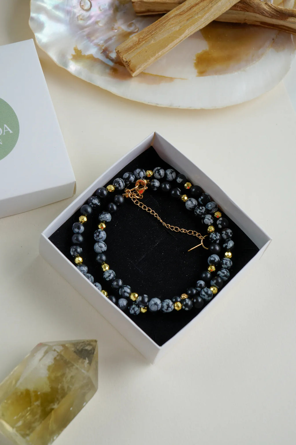 Karlı Obsidyen Doğal Taş Kolye (Denge ve Dönüşüm)