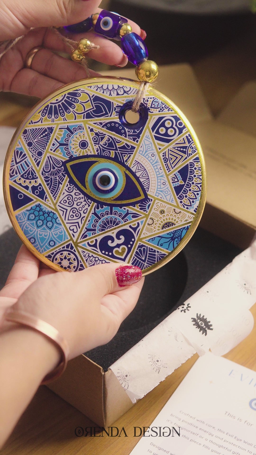 Geometrik Desenli Gold Nazar Boncuğu